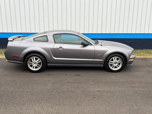 Used 2006 Ford Mustang GT image 4