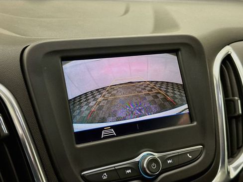 Used 2021 Chevrolet Equinox LT FWD image 13