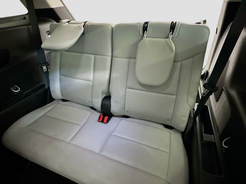 Used 2025 Ford Explorer Platinum w/ LUX Leather Package image 30