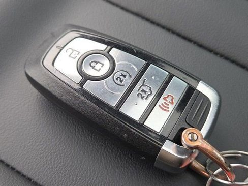 Used 2025 Ford Expedition Tremor image 42