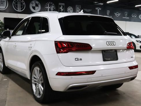 Used 2020 Audi Q5 2.0T Premium Plus w/ Premium Plus Package image 3