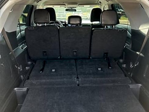 Used 2023 Ford Explorer XLT w/ Equipment Group 202A image 30