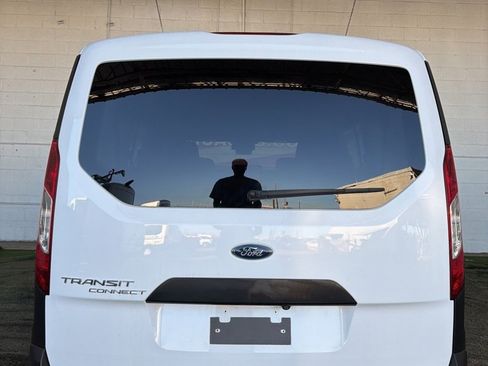 Used 2020 Ford Transit Connect XL image 12