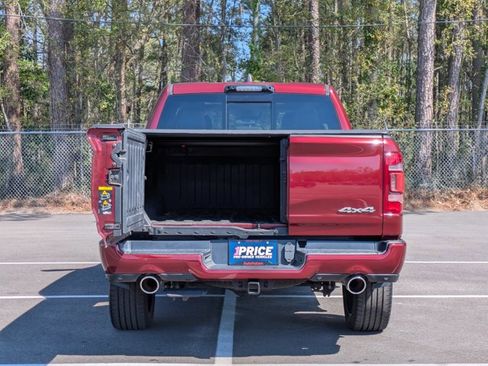 Used 2022 RAM 1500 Limited image 7