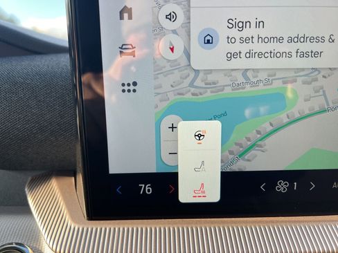 New 2025 Ford Explorer Active w/ Active Comfort Package image 29