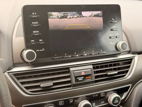 Used 2018 Honda Accord LX image 26