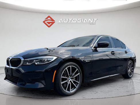 Used 2022 BMW 330e RWD image 14