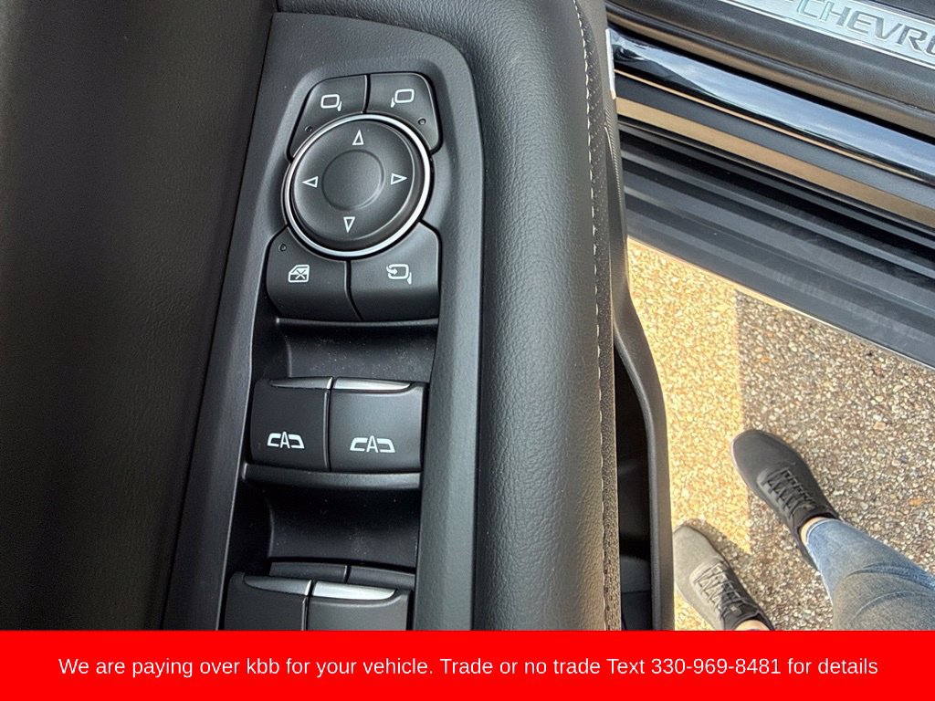Used 2025 Chevrolet Tahoe Premier AWD/4WD image 21