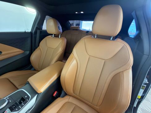 Certified 2023 BMW 230i Coupe w/ Premium Package image 20