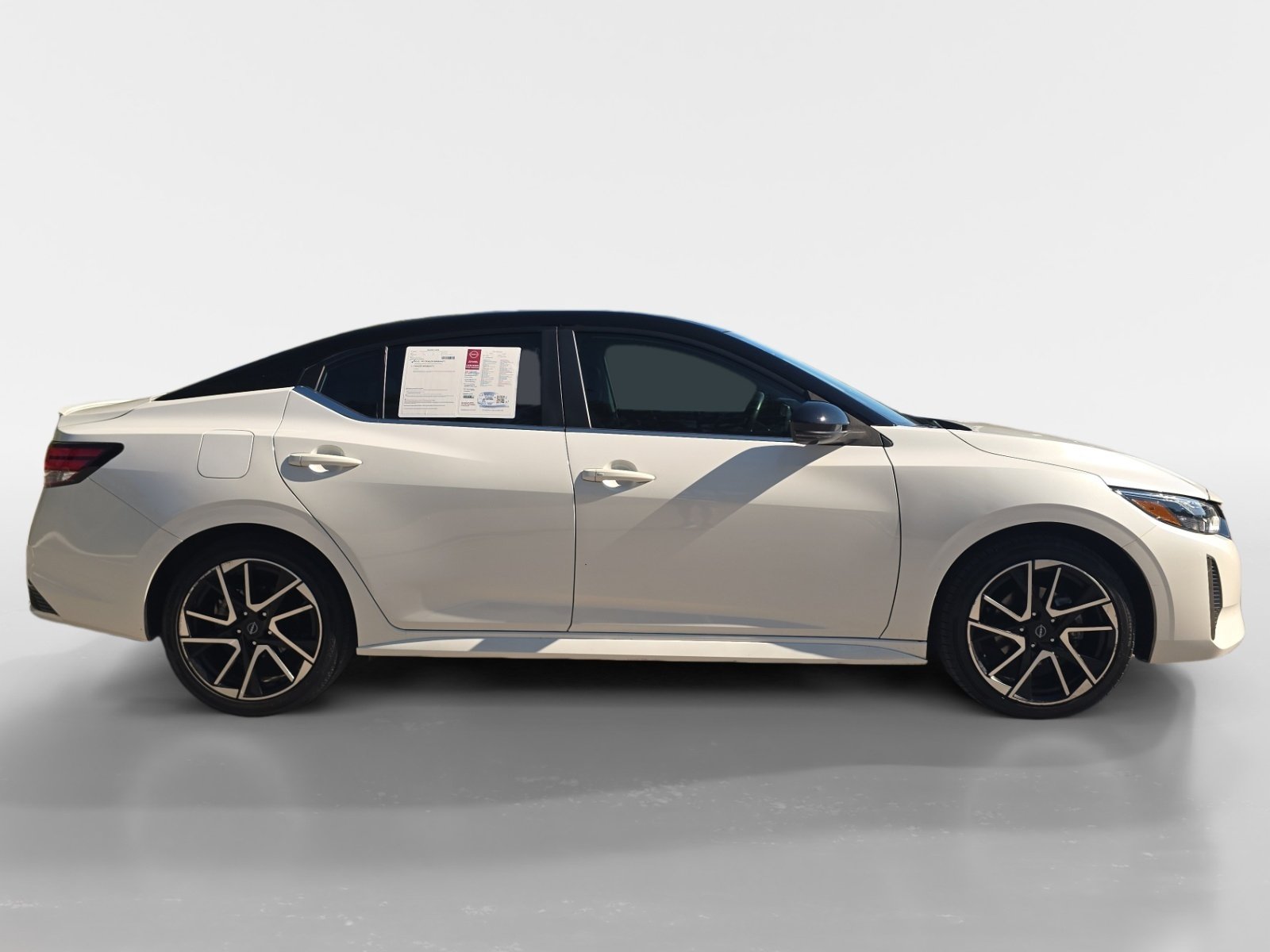 Certified 2025 Nissan Sentra SR w/ SR Premium Package FWD image 7