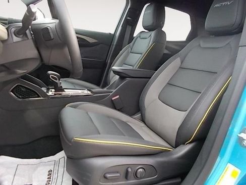 New 2025 Chevrolet TrailBlazer ACTIV w/ Convenience Package FWD image 7