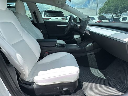Used 2022 Tesla Model 3 Long Range image 24