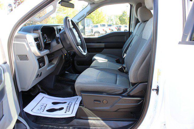 Used 2024 Ford F350 XLT w/ FX4 Off-Road Package AWD/4WD image 8