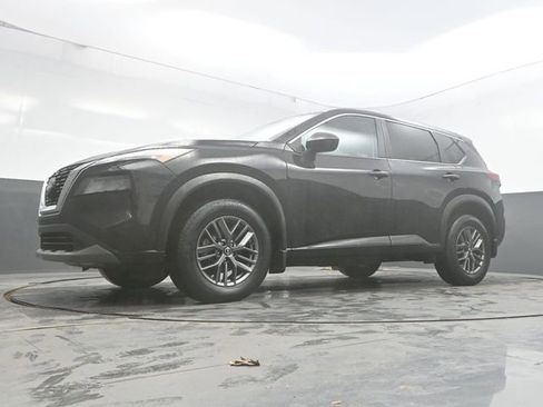 Used 2023 Nissan Rogue S image 26