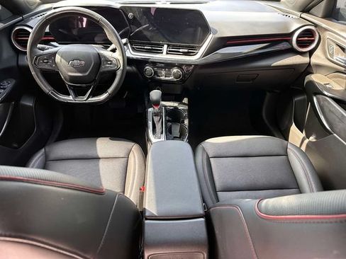 Used 2025 Chevrolet Trax RS w/ Driver Confidence Package FWD image 15