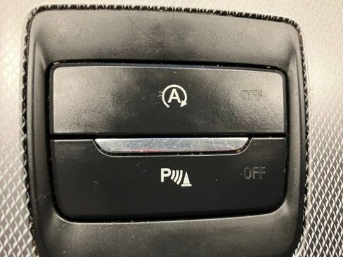 Used 2021 Ford Edge Titanium AWD/4WD image 39