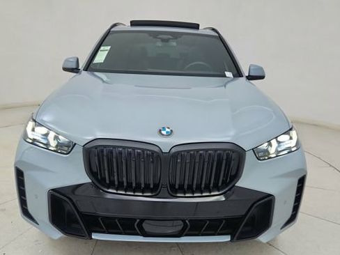 Used 2025 BMW X5 xDrive40i w/ M Sport Package image 13