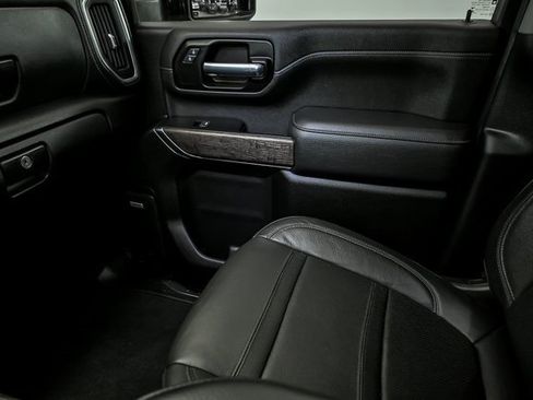 Used 2022 GMC Sierra 3500 Denali image 25