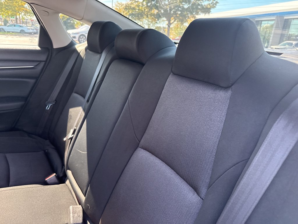 Used 2018 Honda Accord LX image 18