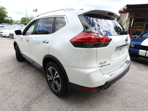 Used 2017 Nissan Rogue SL w/ SL Premium Package AWD/4WD image 9