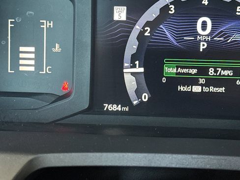 Used 2025 Toyota Tacoma SR5 AWD/4WD image 24