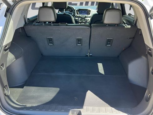 Used 2023 GMC Terrain SLT FWD image 23