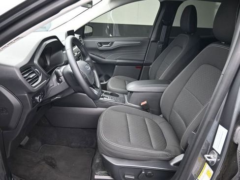 Used 2024 Ford Escape Active image 18