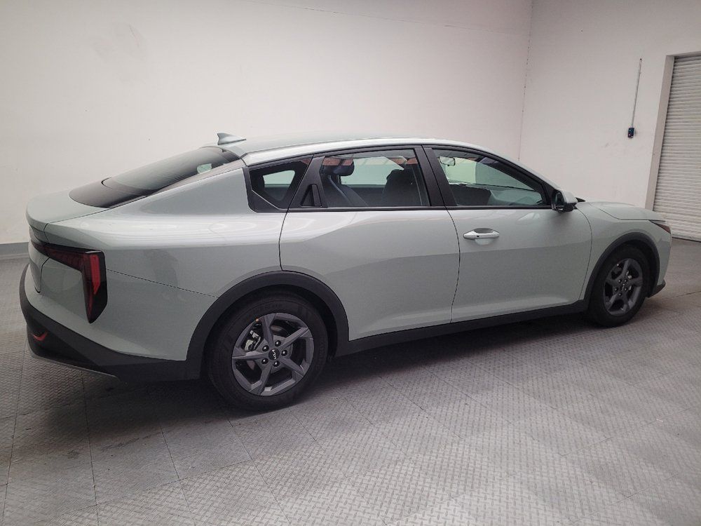 Used 2025 Kia K4 FWD image 10