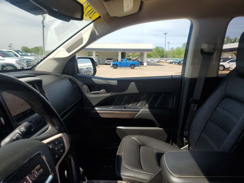 Used 2022 GMC Canyon Denali AWD/4WD image 26