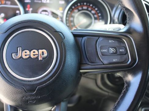 Used 2022 Jeep Gladiator Sport AWD/4WD image 23