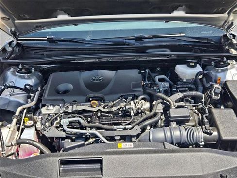 Used 2025 Toyota Camry LE image 21