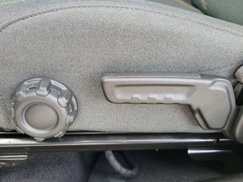 Used 2025 Jeep Wrangler Sport image 16