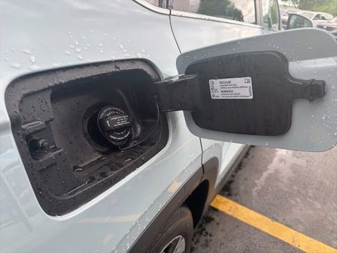 New 2026 Volkswagen Taos SE AWD/4WD image 20