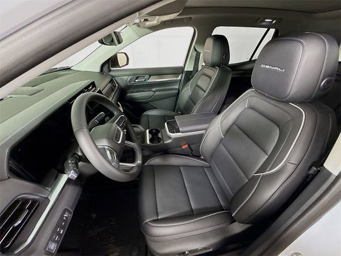 New 2026 GMC Terrain Denali w/ LPO, Floor Liner Package image 16