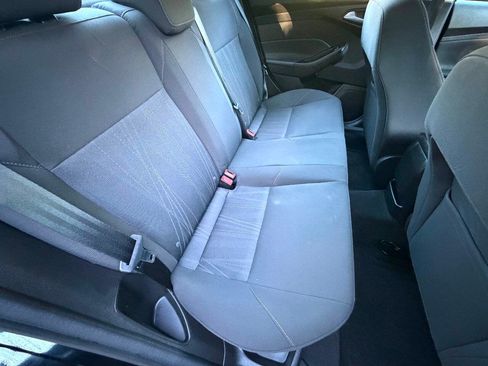 Used 2016 Ford Focus SE FWD image 13