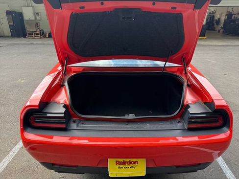 Used 2021 Dodge Challenger R/T Scat Pack RWD image 12