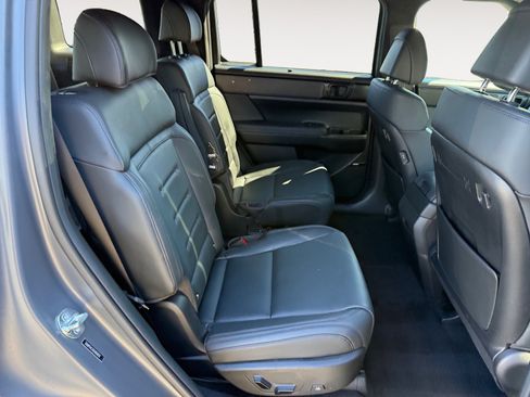 Used 2025 Hyundai Santa Fe Calligraphy FWD image 18