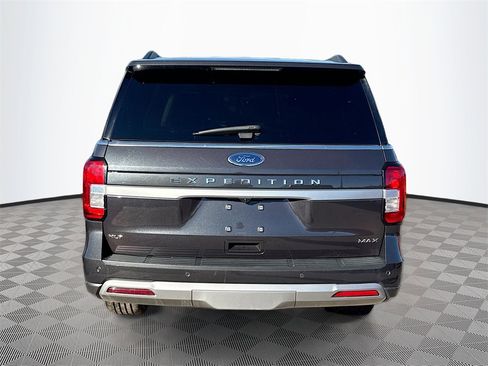 Used 2022 Ford Expedition Max XLT image 7