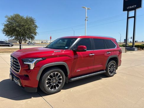 Used 2025 Toyota Sequoia Limited AWD/4WD image 1