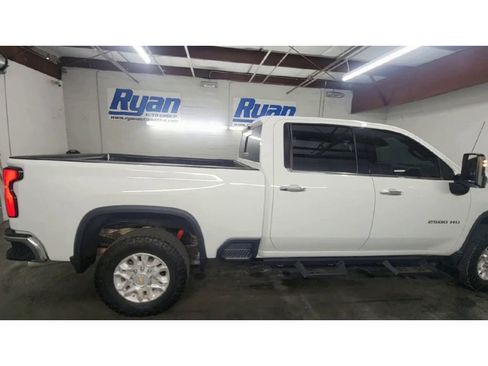 Certified 2024 Chevrolet Silverado 2500 LTZ w/ LTZ Convenience Package image 9