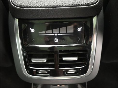 Used 2022 Volvo XC90 T8 Inscription Expression w/ Advanced Package image 35