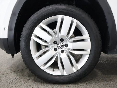 Used 2019 Volkswagen Atlas SEL Premium image 5