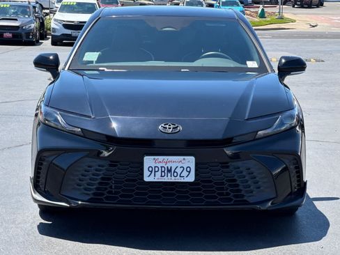 Used 2025 Toyota Camry SE FWD image 10