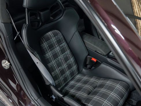 Used 2022 Porsche 911 GT3 image 56