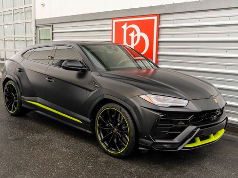 Used 2021 Lamborghini Urus AWD/4WD image 54