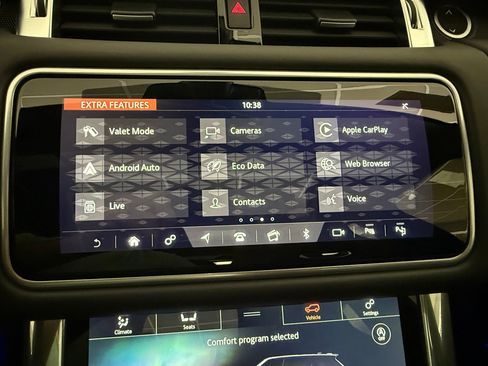 Used 2022 Land Rover Range Rover Sport SVR image 30