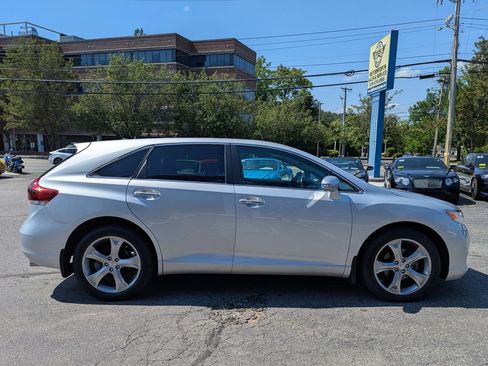 Used 2014 Toyota Venza XLE w/ XLE Premium Package AWD/4WD image 6