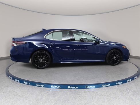Used 2024 Toyota Camry XSE w/ Navigation Package image 5