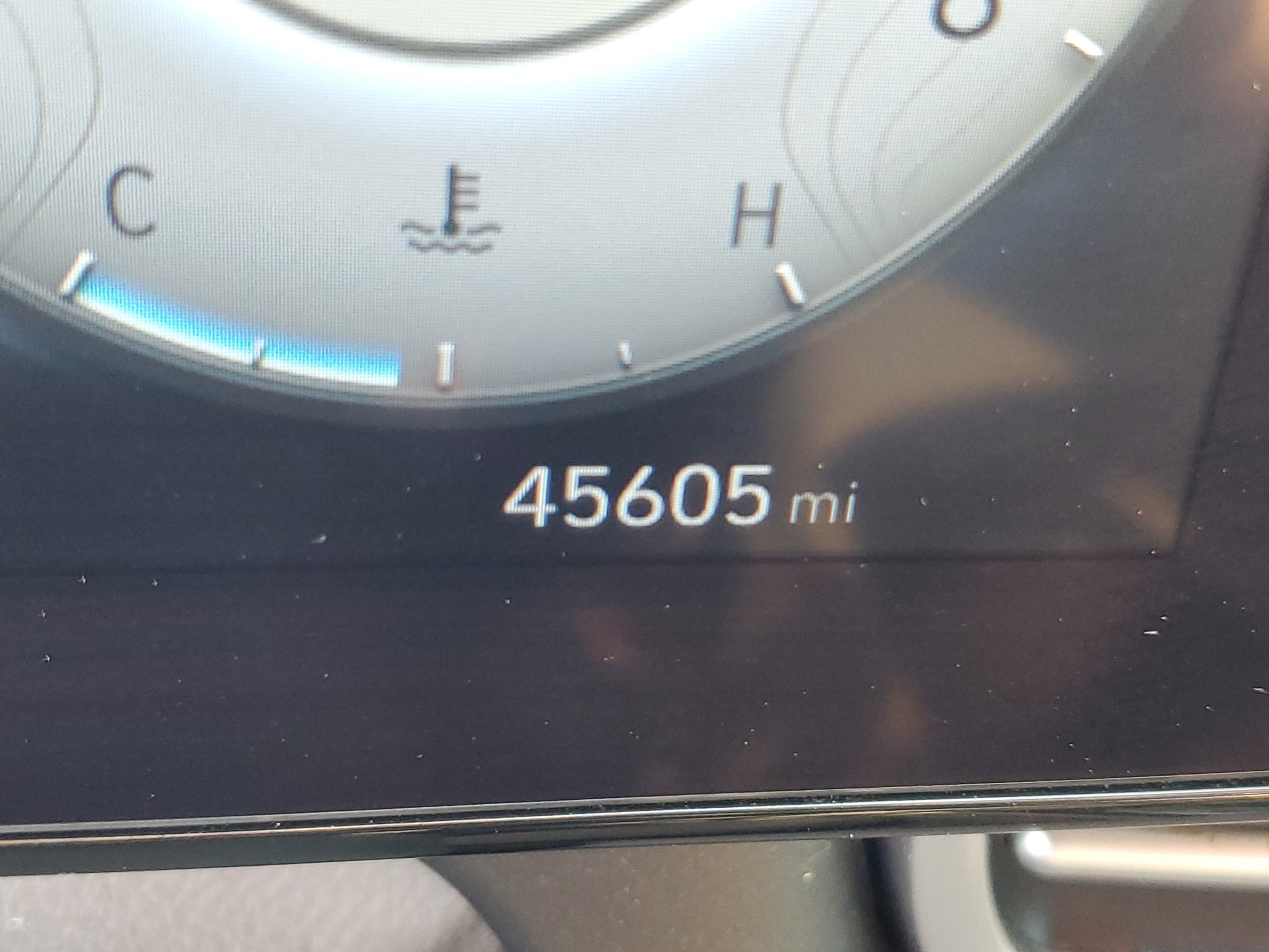 Used 2025 Hyundai Elantra SEL FWD image 21