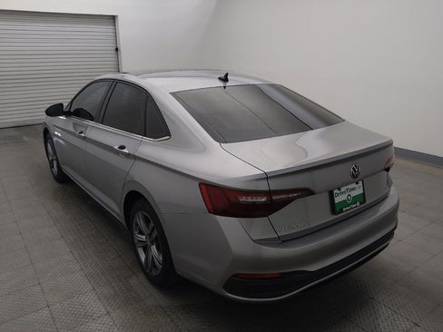 Used 2022 Volkswagen Jetta SE FWD image 5